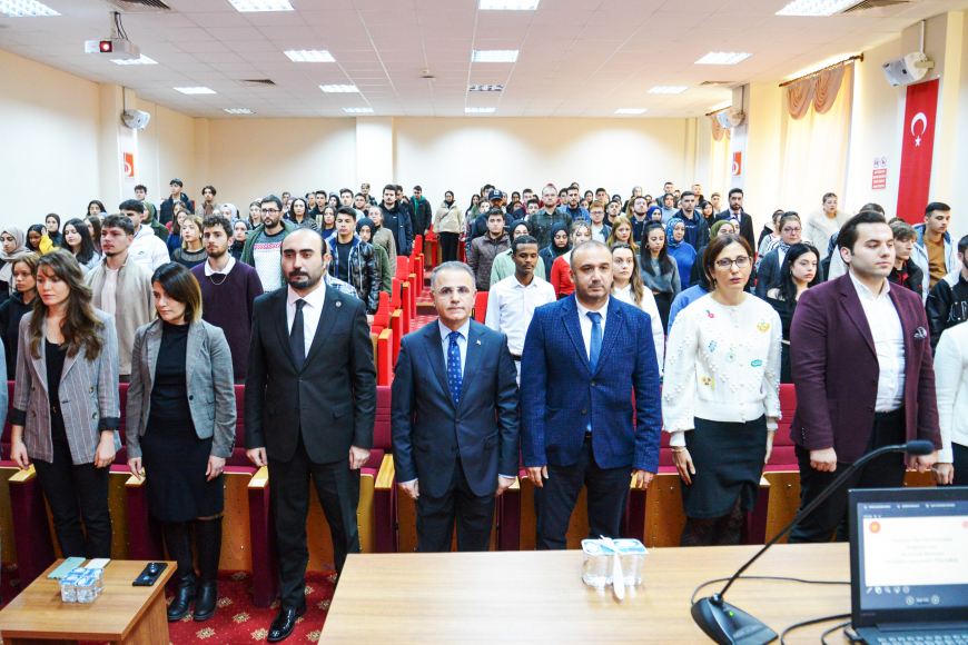 Türkiye Yüzyılı Vizyonuyla Kariyer Gelişiminde Stratejik İletişim ve Dezenformasyonla Mücadele Semineri Düzenlendi